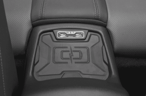 Camaro-Wireless-Charging-Console